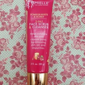 MIELLE Pomegranate & Honey 2 in 1 Face Scrub